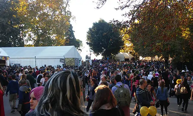 Cosplayers delle cattive Disney